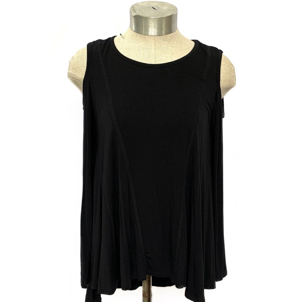 🛍 5 for $25 PROMESA Black Cold Shoulder Knit Top